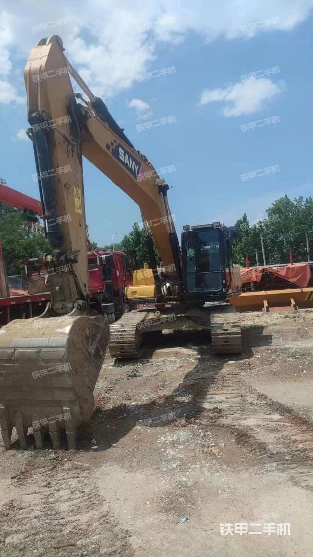 三一重工SY205C挖掘机