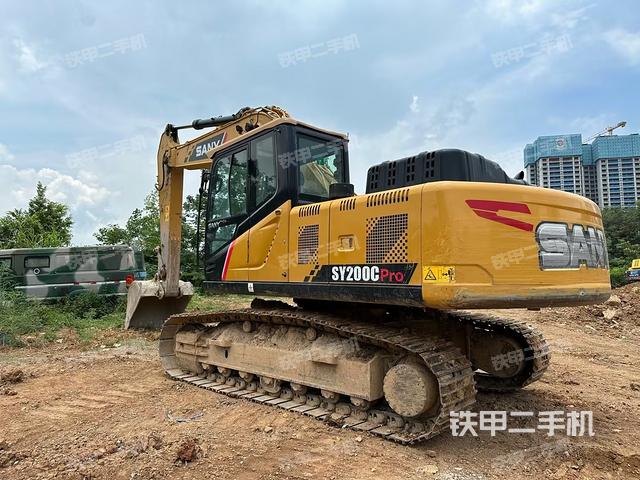 三一重工SY200C挖掘机