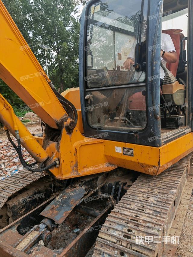 雷沃重工FR60挖掘机