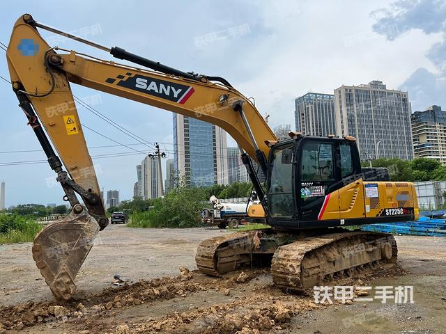 三一重工SY205C挖掘机