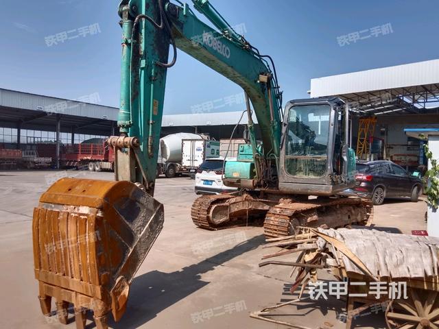 神钢SK140LC-8挖掘机