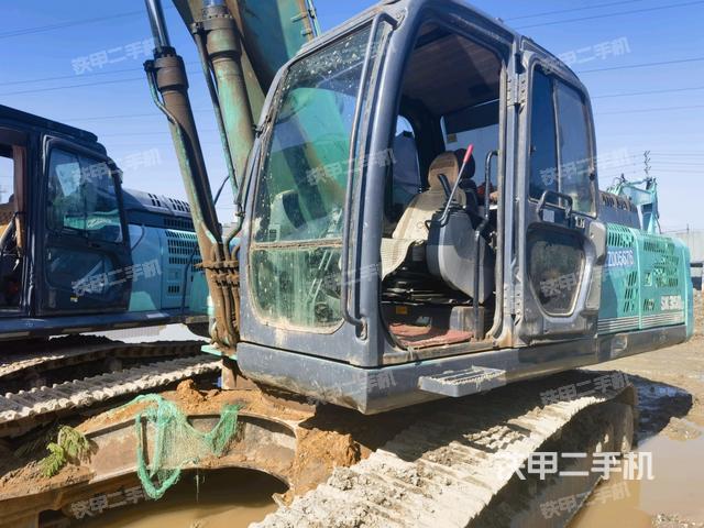 神钢SK350LC-8挖掘机