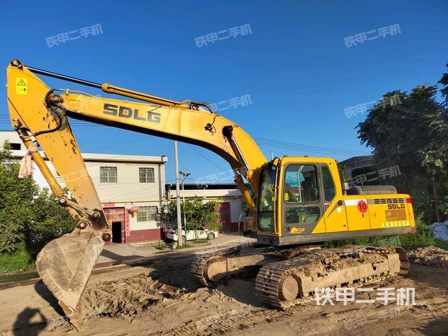山东临工E6250F挖掘机