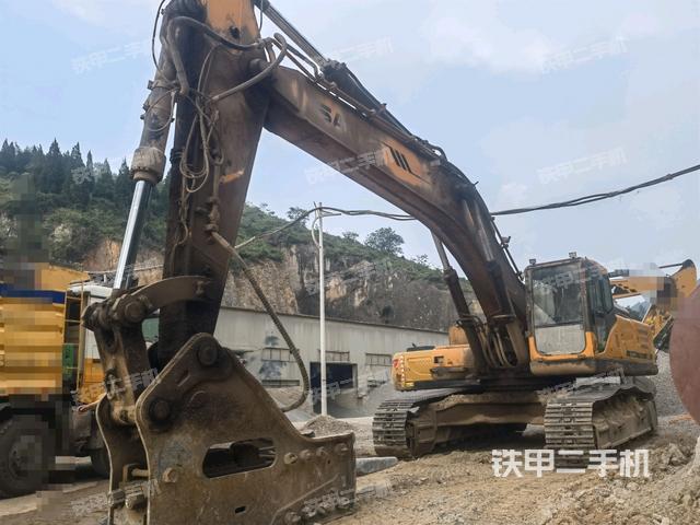 三一重工SY465C挖掘机