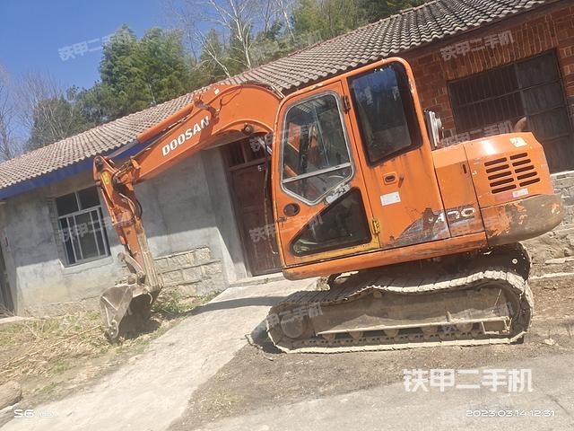 斗山DH70挖掘机