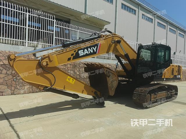 三一重工SY200C挖掘机