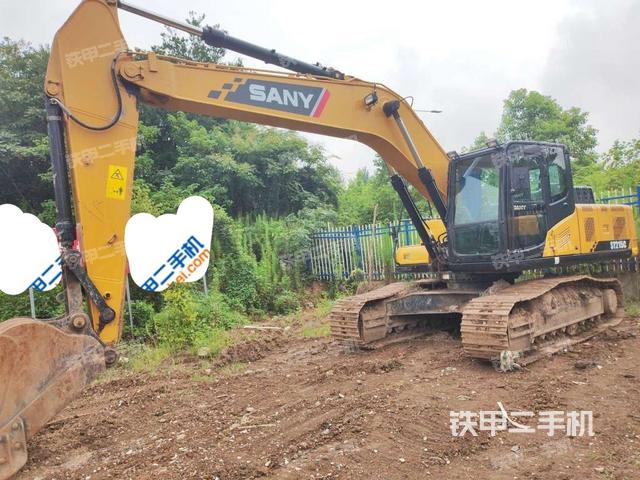 三一重工SY215C挖掘机