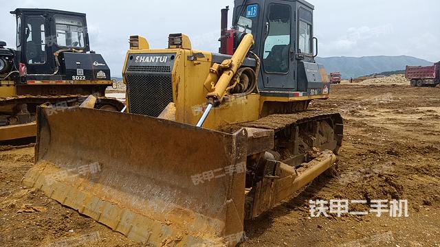 山推SD16G极寒型推土机
