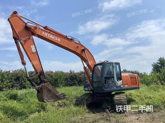 日立ZX200-3挖掘机