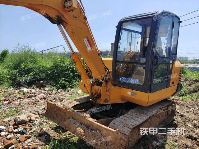 雷沃重工FR60-7挖掘机