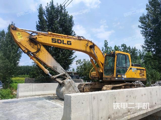 山东临工E6210F挖掘机