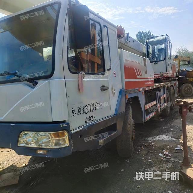 中联重科QY25VF起重机