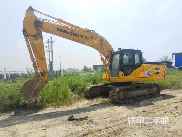 龙工LG6225E挖掘机