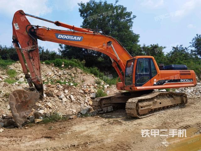 斗山DH370LC-9挖掘机