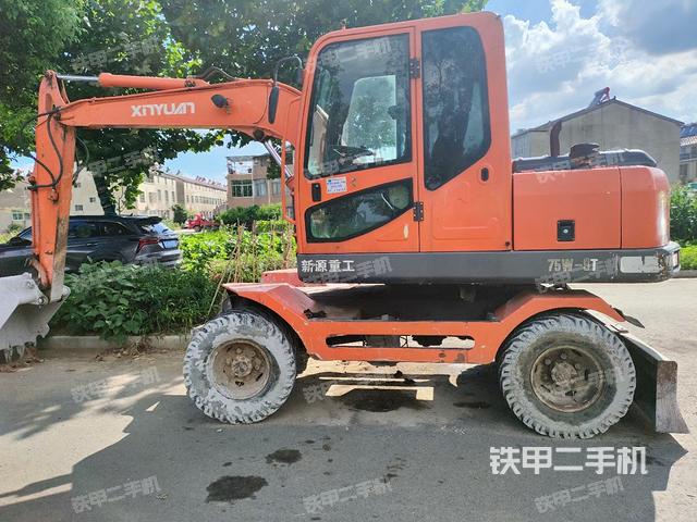 新源XY75W-9挖掘机