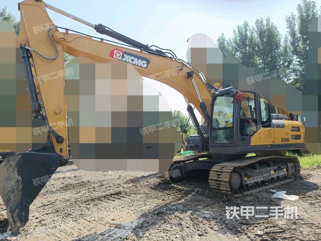 徐工XE200DA挖掘机