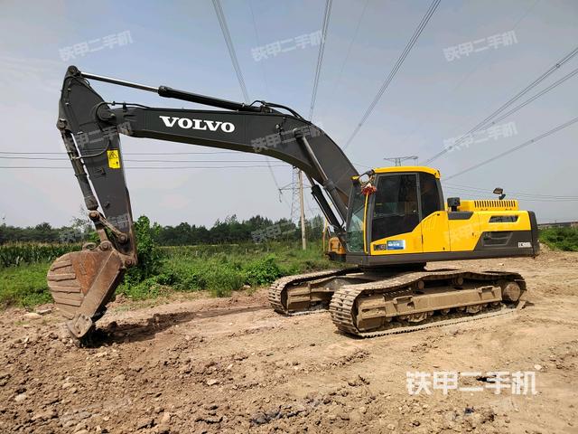 沃尔沃EC300DL挖掘机