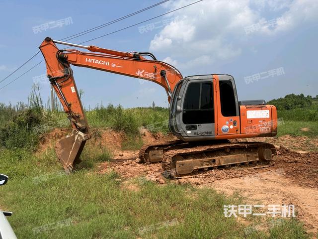 日立ZX120挖掘机