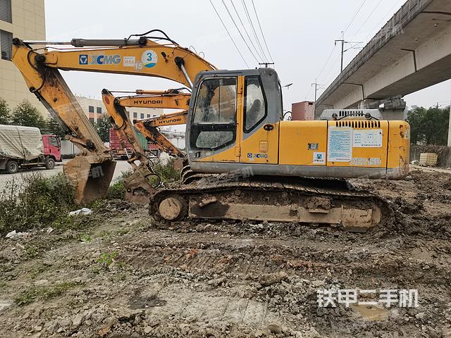 徐工XE210F挖掘机