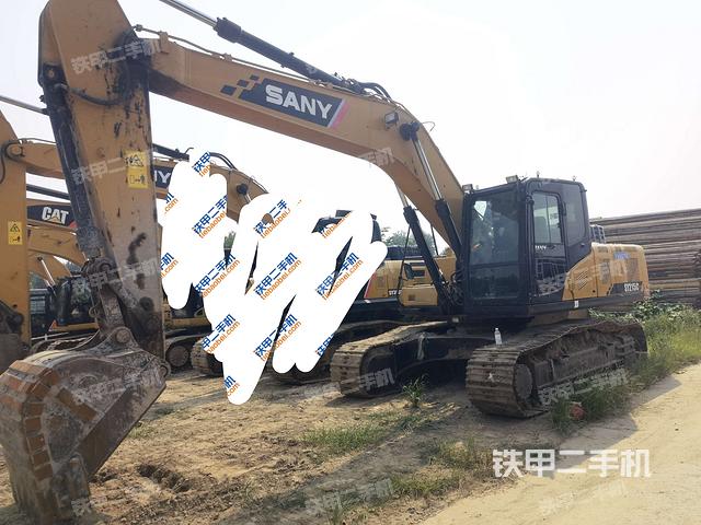 三一重工SY215C挖掘机