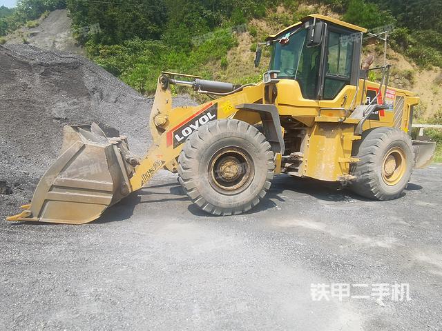 雷沃重工FL955H装载机
