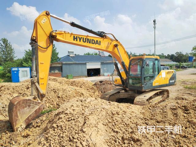现代R215VS挖掘机