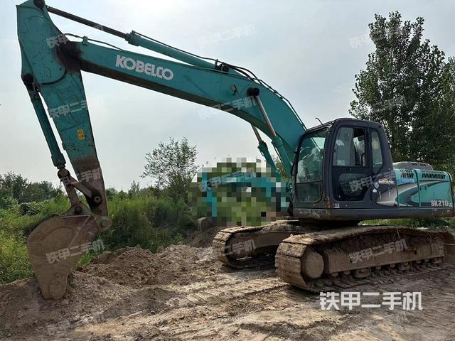 神钢SK210LC-8挖掘机