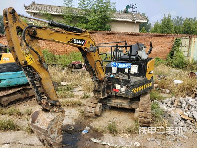 三一重工SY16C挖掘机