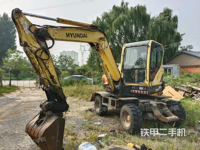 现代R60W-9挖掘机