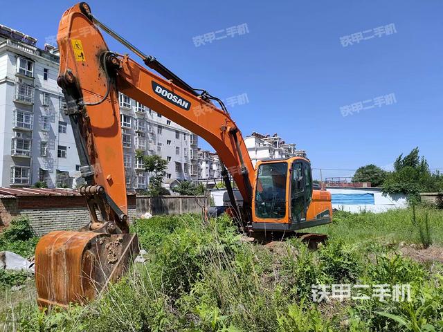 斗山DX215-9CN挖掘机
