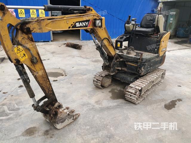 三一重工SY16C挖掘机