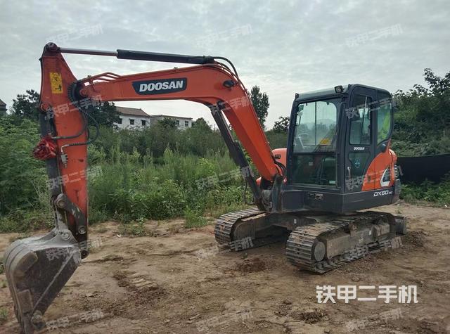 斗山DX55-9C挖掘机