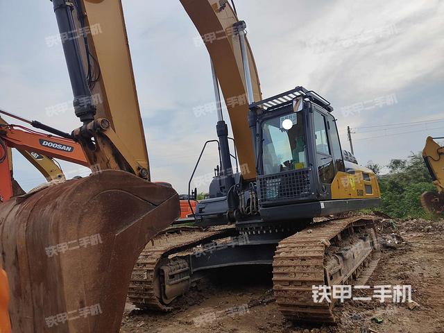 徐工XE400DK挖掘机