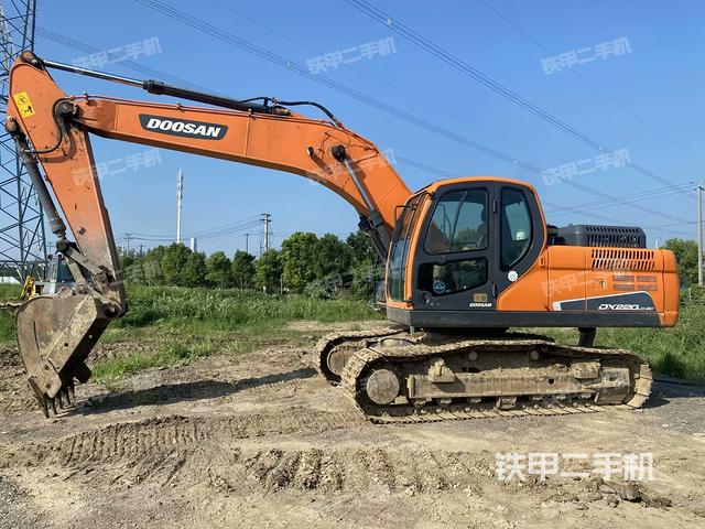 斗山DX200-9CN挖掘机