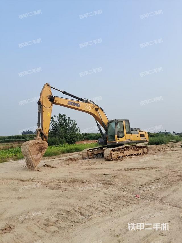 徐工XE270DK挖掘机
