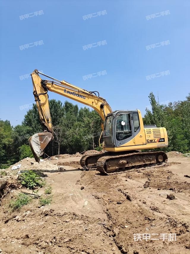 柳工CLG915D挖掘机