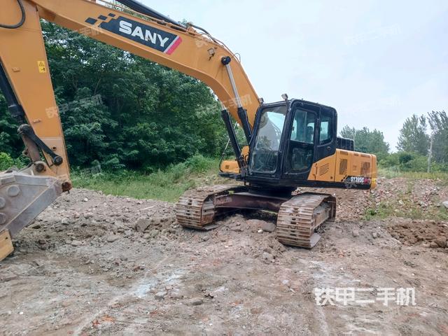 三一重工SY205C挖掘机