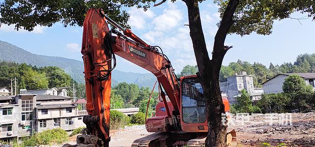 斗山DH150LC-7挖掘机