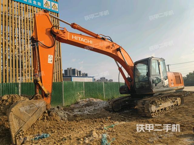 日立ZX200-3挖掘机