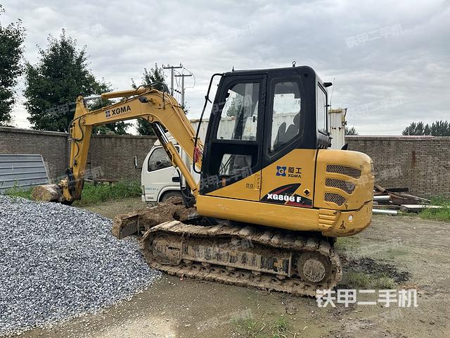 厦工XG806F挖掘机