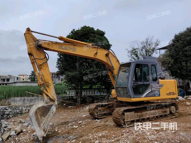加藤HD512R挖掘机