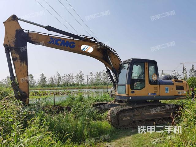 徐工XE215D挖掘机