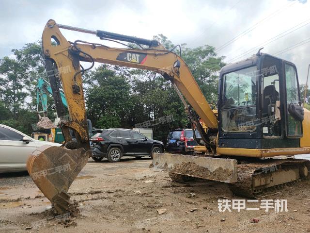 卡特彼勒CAT®305.5E2 小型液压挖掘机