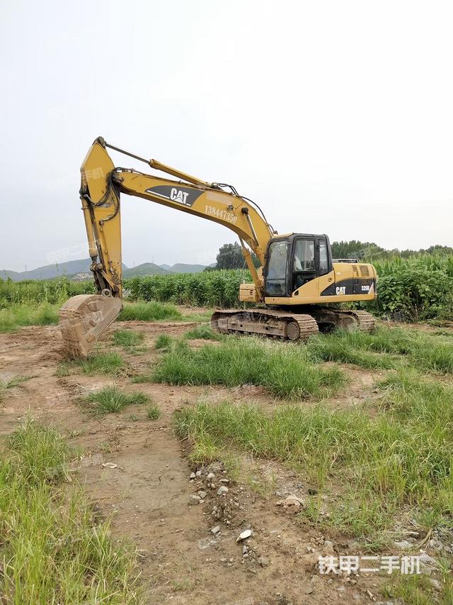 卡特彼勒320D液压挖掘机