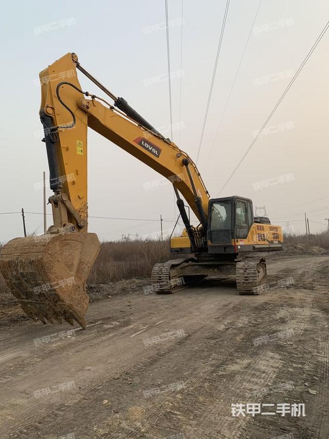 雷沃重工FR480E挖掘机