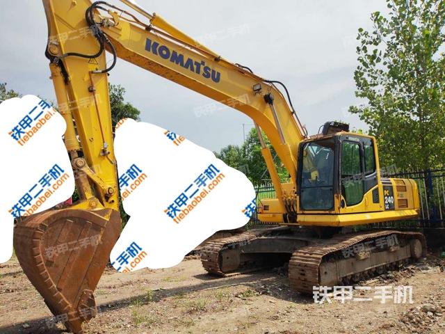 小松PC240LC-8M0挖掘机