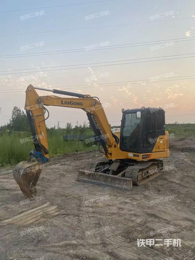 柳工CLG906F挖掘机