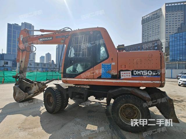 大宇DH130W-V挖掘机