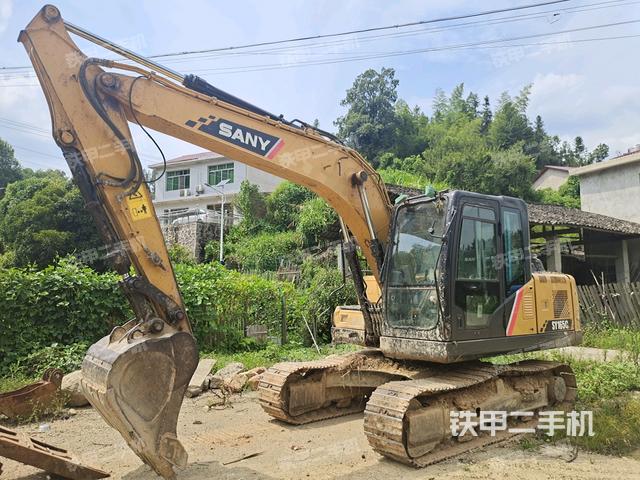 三一重工SY135C挖掘机