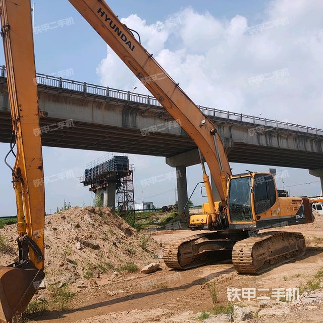 现代R305LC-9T挖掘机